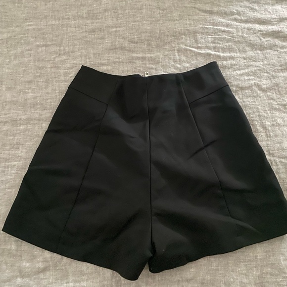 Princess Polly Night Walker shorts. Never been worn!! - Picture 5 of 5